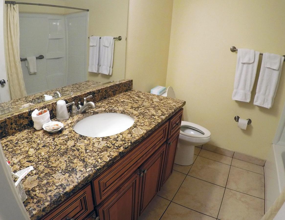 Island Gulf Resort St. Pete Beach Exterior photo